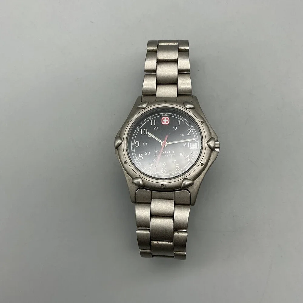 Wenger SAK Design Mens Watch 36mm Black Dial Stainless 100M New Battery 7.25